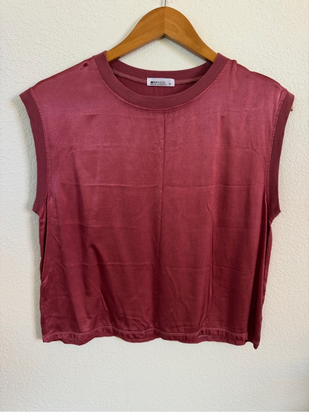 Dusty Rose Satin Tee Women’s Medium Sleeveless Cropped Muscle Tee Tank Top